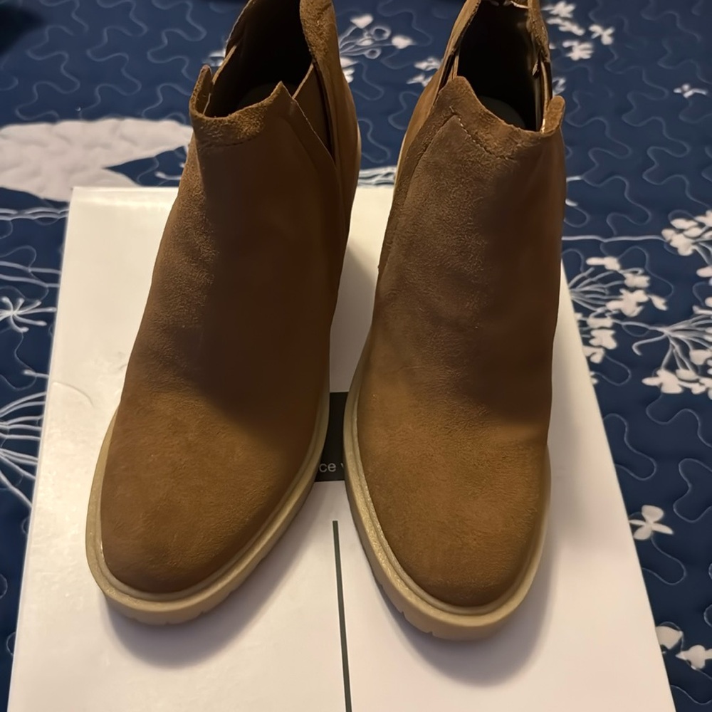 Dolce Vita suede booties